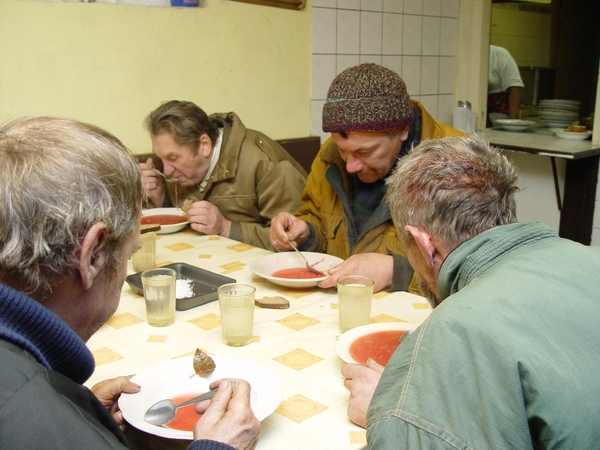 Per karantiną uostamiesčio bėdžiai liko be valgyklų: padėtis nėra beviltiška?