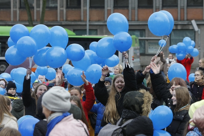 Tūkstantis balionų priminė apie diabetą: ragina pasitikrinti cukraus kiekį kraujyje