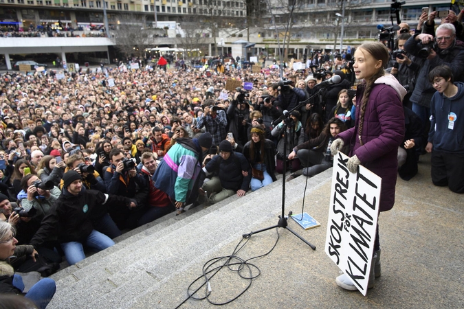 Artėjant forumui Davose, G. Thunberg prisijungė prie masinio protesto Šveicarijoje