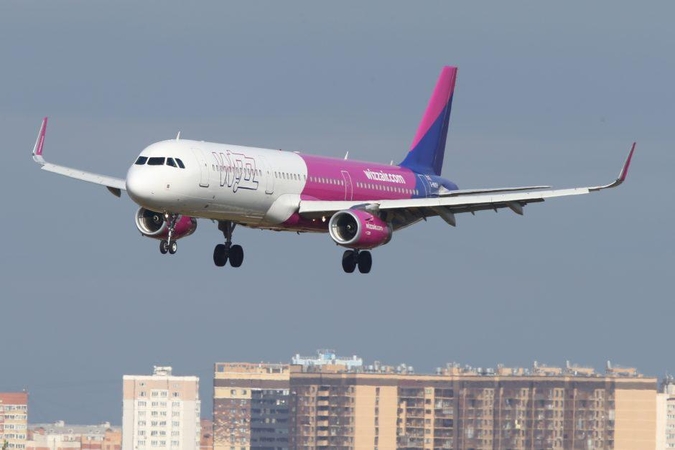 „Wizz Air“ iš Vilniaus skraidins į Sankt Peterburgą