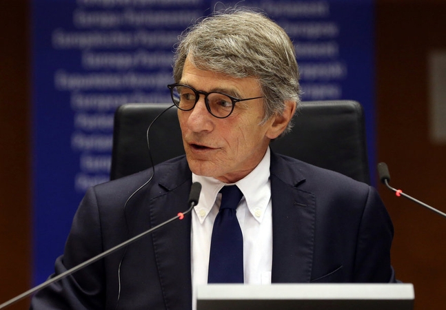 Europos Parlamento vadovas izoliuosis dėl kontakto su COVID-19 pacientu