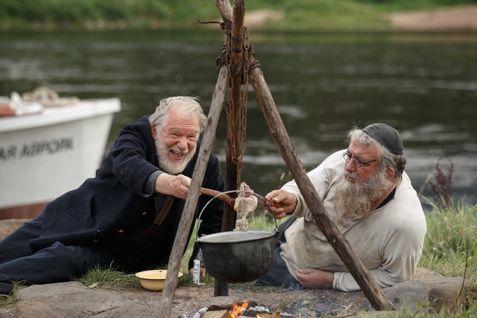 Ironiška drama „Miestas prie upės“ – bendras lietuvių, latvių ir čekų darbas