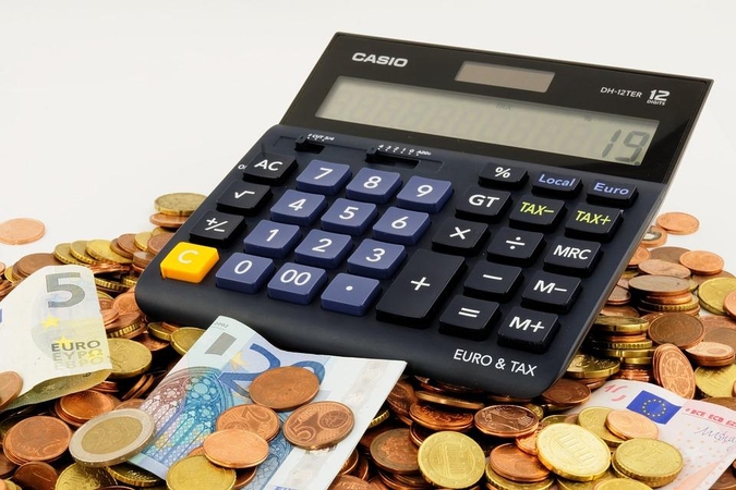 Kaip gyventojai vertina praėjusių metų ekonominės padėties pasikeitimus?