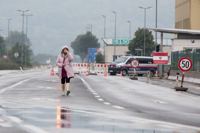 Austrija atidaro sausumos sienas su visomis kaimynėmis, išskyrus Italiją