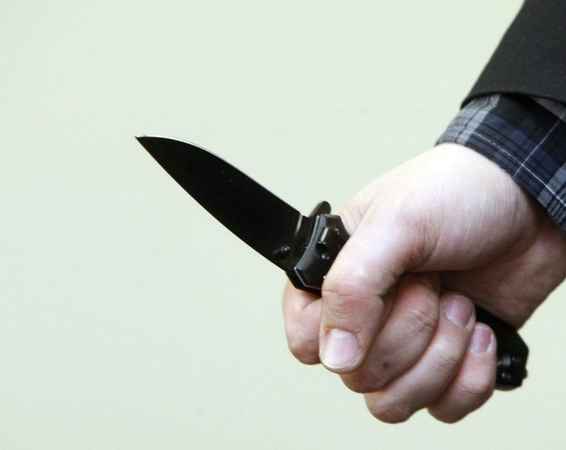 Šalčininkuose peiliu sužalotas vyras paguldytas į ligoninę