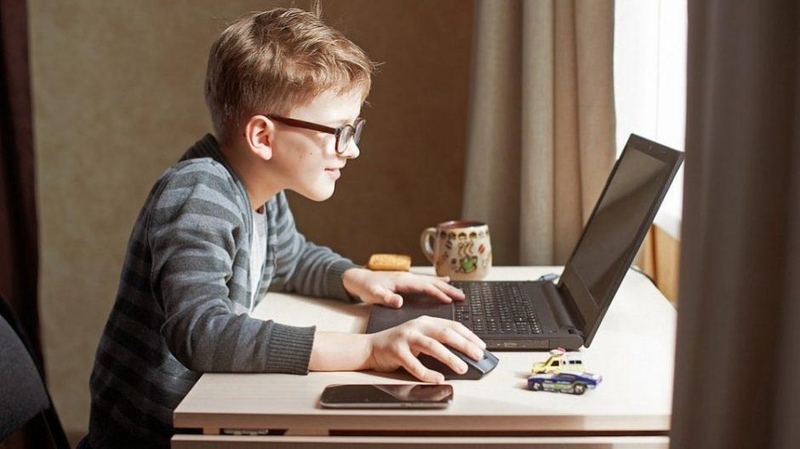 Technologijų poveikis vaikų sveikatai: daugėja nutukimų, silpnėja ilgalaikė atmintis