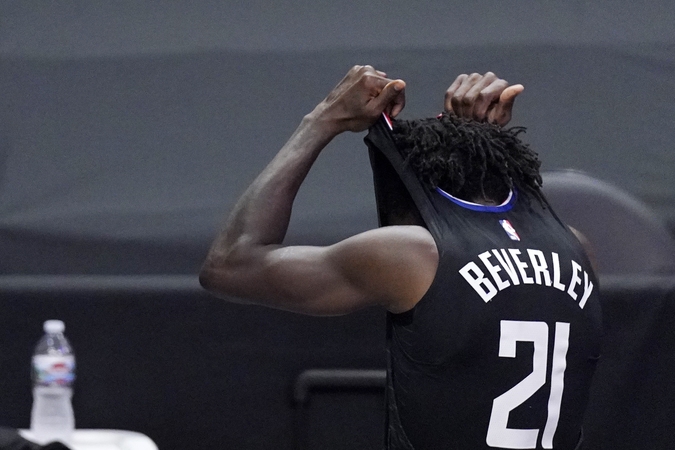 „Grizzlies“ ir „Clippers“ mainuose – trys gerai žinomi gynėjai
