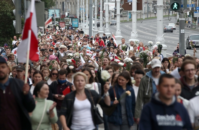 Minsko centre vyksta masinė protesto akcija