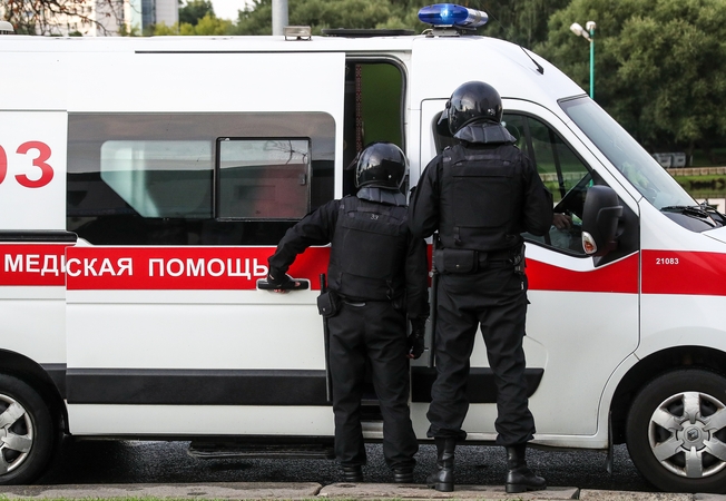 Minsko centre 35 metų vyras bandė susideginti: jis išvežtas į ligoninę