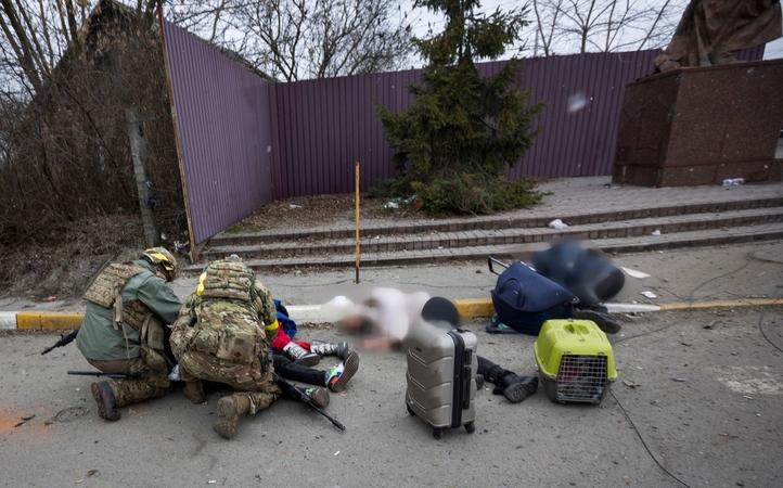 Tragedija pasibaigęs bandymas išsigelbėti: per apšaudymą žuvo ukrainiečių šeima