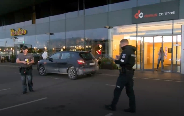 Vilniuje partrenkta į gatvę išbėgusi keturių metų mergaitė