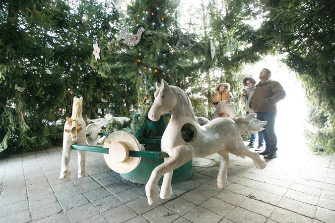 Gerų darbų karuselė tebesisuka