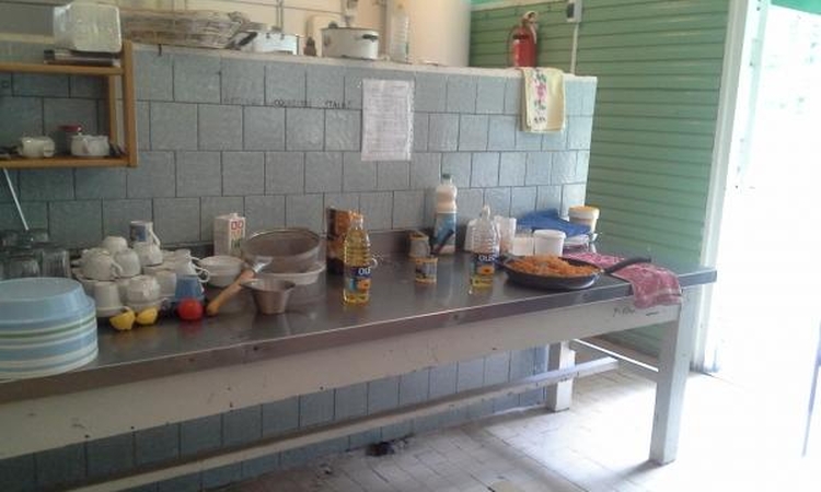 Stovyklos valgykloje darbuotojai rizikavo vaikų sveikata
