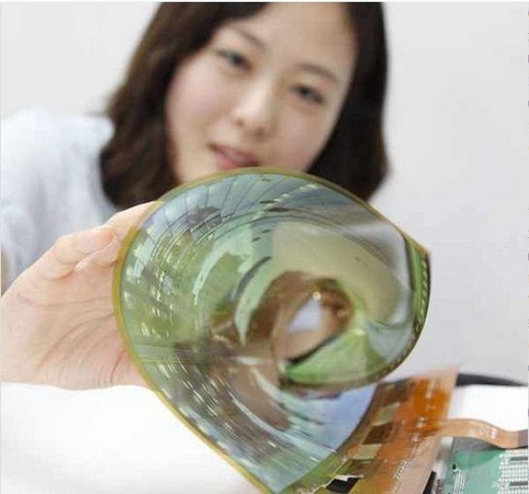 "LG Display" parodė į vamzdelį susisukantį OLED ekraną