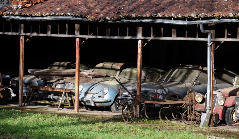 Netikėtai rastą senovinių automobilių kolekciją tikisi parduoti už 20 mln. eurų