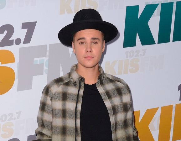 Popmuzikos dievaitis J. Bieberis prisipažino dėl užpuolimo