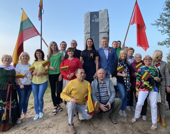 Baltijos kelyje Alytaus kraštą primins paminklas