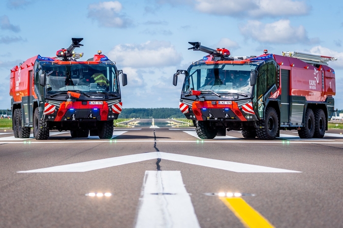 Kauno oro uoste – nauji ugniagesių automobiliai