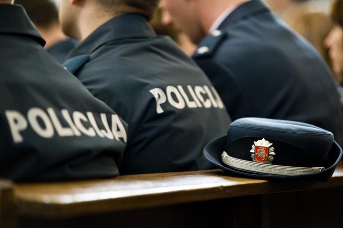 Už suklastotą bylą nuteistam buvusiam policininkui – teismo „dovana“
