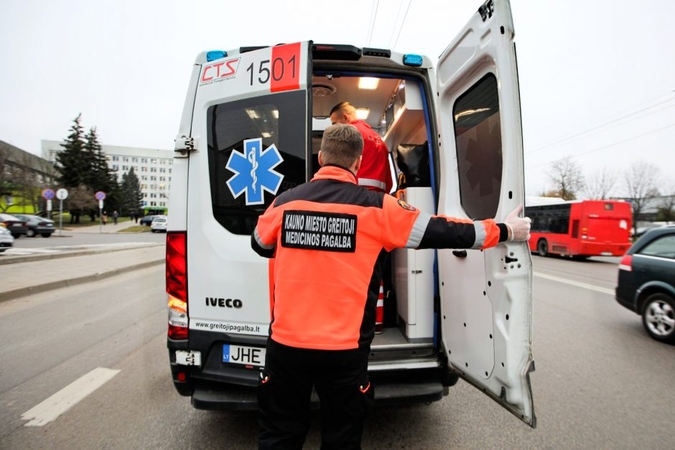 Skaudi nelaimė Šilainiuose: partrenktas per perėją ėjęs mažametis