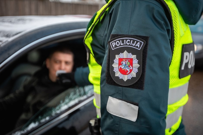 Greičio ir alkoholio mėgėjams – prastos žinios iš Kauno pareigūnų