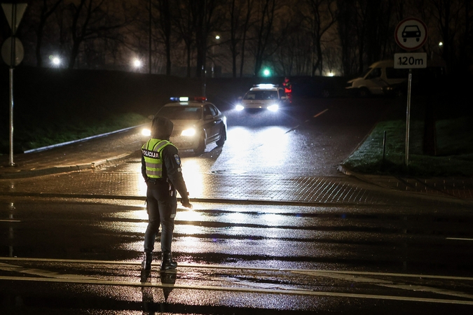 Kraupus įvykis prie degalinės: sulaikytas mirtinai vyrą partrenkęs ir pasišalinęs BMW vairuotojas