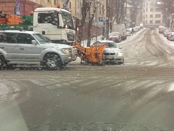 Kauno centre – kelininkų transporto ir BMW akistata