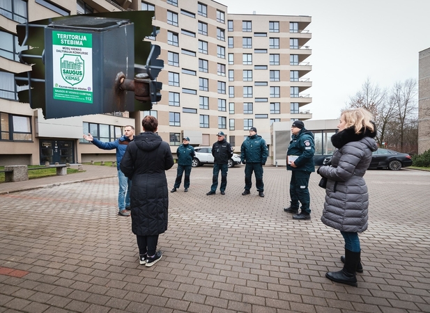 Vizitas: „Saugaus kiemo“ vertinimo komisija apsilankė konkurso dalyvių kiemuose.