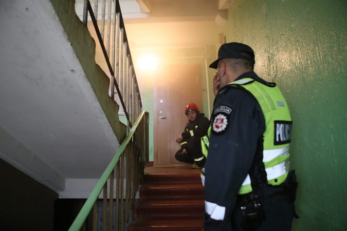 Jonavoje vyras grasino padegti duris
