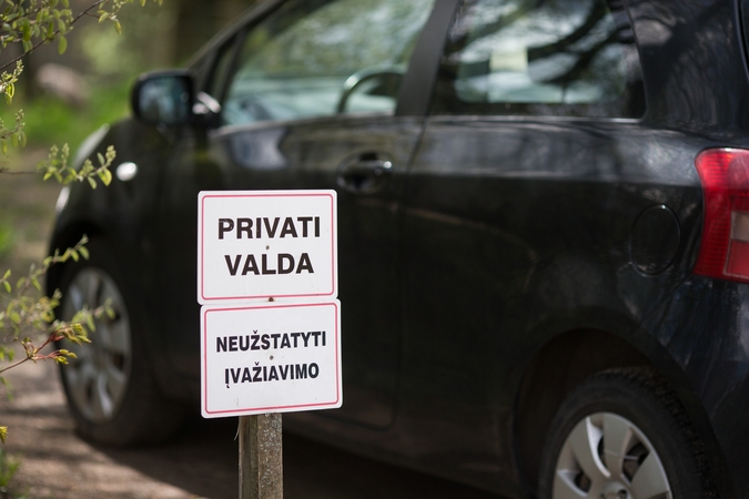 Bus užtvertos vaizdingos ežerų pakrantės?