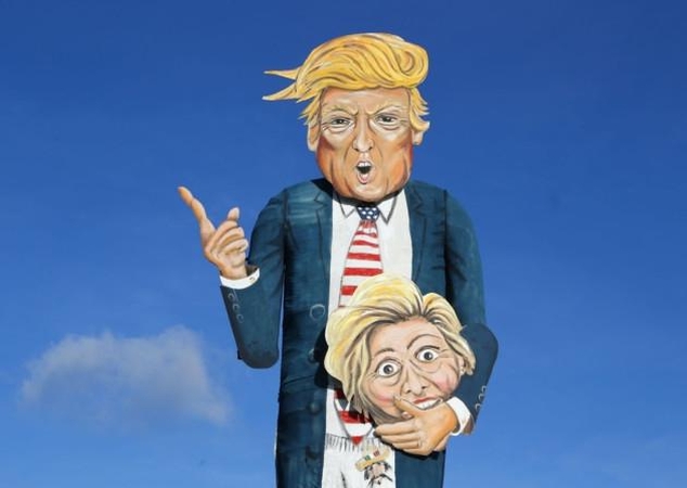 D. Trumpo atvaizdas supleškės ant laužo