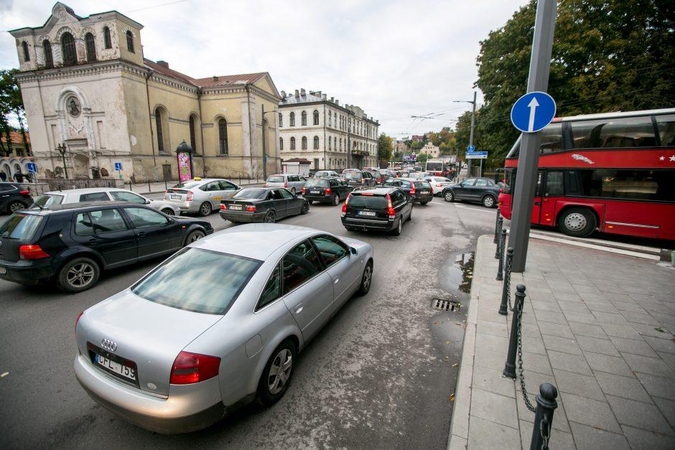 Nuomonė: taršos mokestis turėtų būti visiems