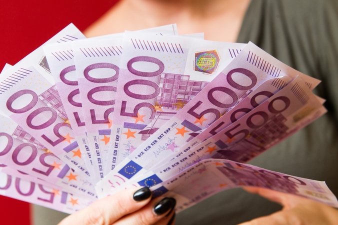 Iš kaunietės konfiskuotas per 700 tūkst. eurų vertės turtas: negalėjo paaiškinti, iš kur jį gavo