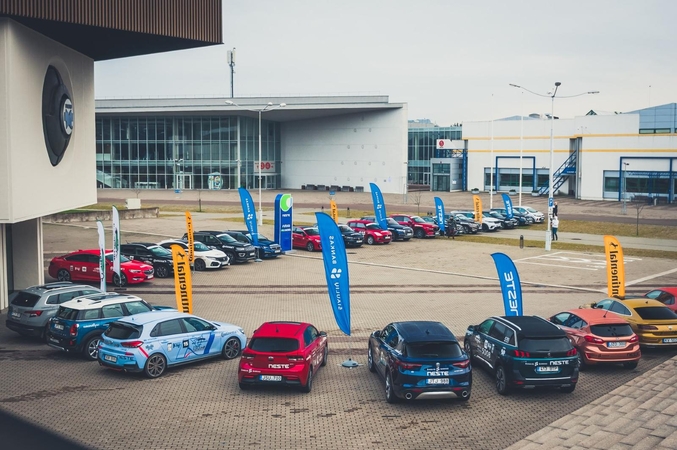 Kurie automobiliai varžosi dėl geriausio Lietuvoje titulo?