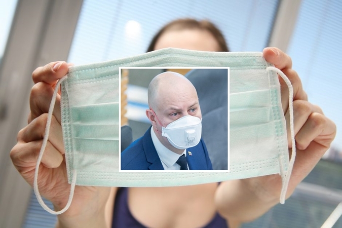 A. Veryga įvardijo tolimesnius žingsnius, kurie laukia po privalomų kaukių grąžinimo