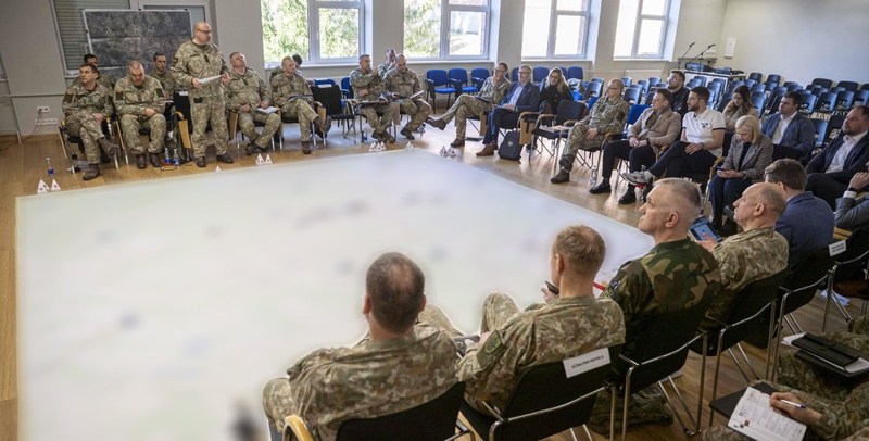 Kariuomenės ir savivaldybės pratybose aptarti Vilniaus gynybos iššūkiai