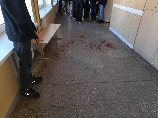 Siaubas mokyklose: smurtaujantys mokytojai, narkotikai, viešos egzekucijos