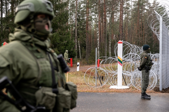 Praėjusią parą apgręžti devyni migrantai: pasienyje – šūviai ir signalinės raketos