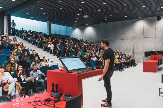 Kviečia į kasmetinį seminarų ciklą aktyviam ir ambicingam jaunimui