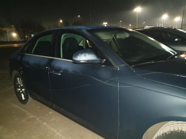 Brožynų gatvėje suniokojo BMW: nuostolis – tūkstantinis
