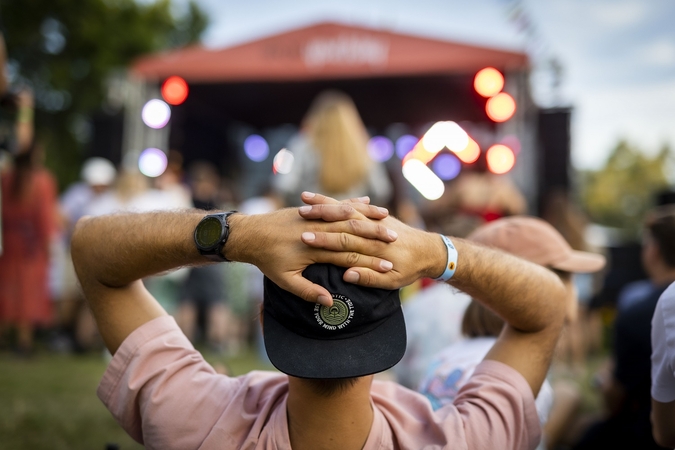 Karklės festivalyje – ir vėl be stabdžių: apduję dalyviai pričiupti su narkotikais rankose