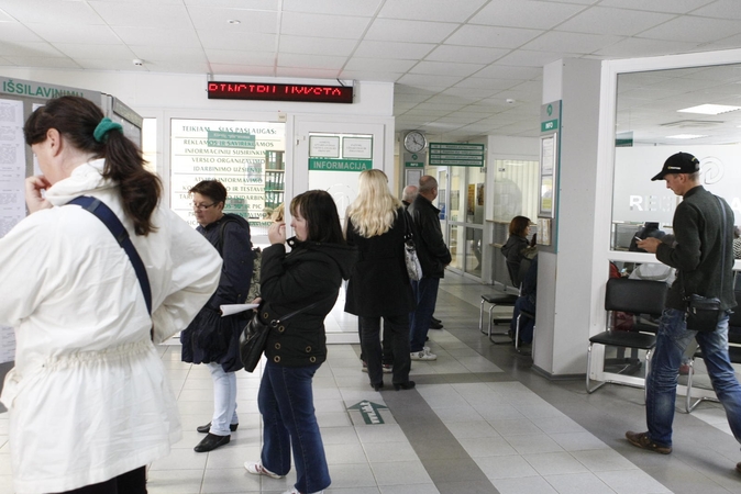 Tarp bedarbių Klaipėdoje – grįžę emigrantai