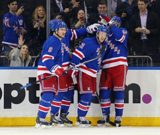 "Rangers" neatsilieka nuo NHL reguliariojo sezono lyderių