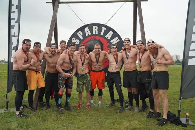 "Spartan Race" egzaminą klaipėdiečiai išlaikė sidabro medaliu