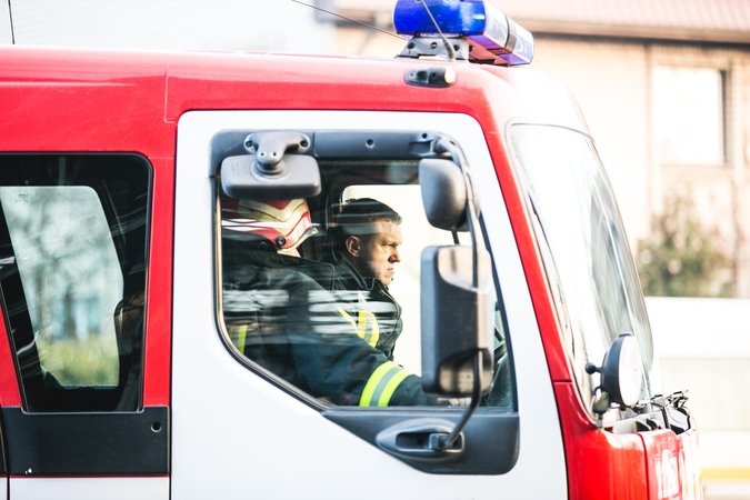 Plungėje chuliganams parūpo suolai