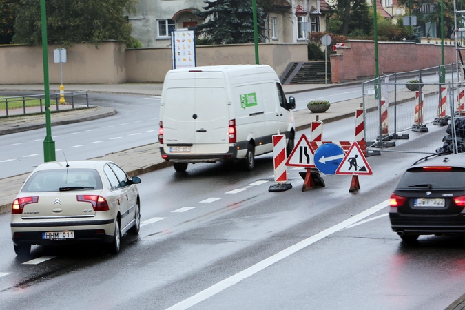 Tęs atitvaro Manto gatvėje remontą