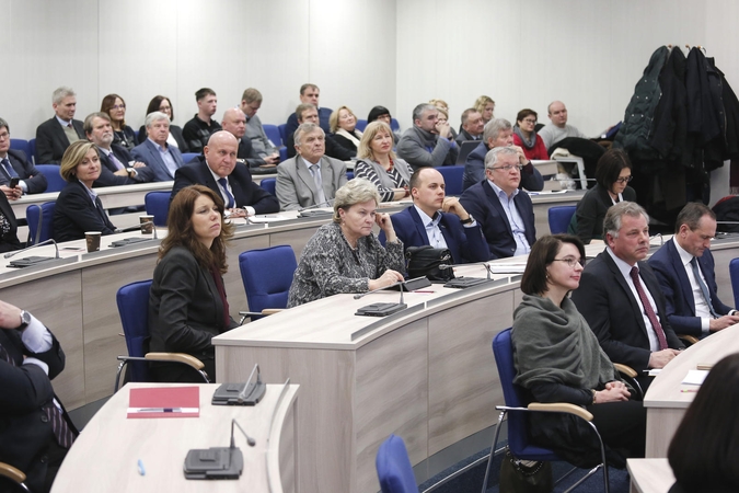 Iššūkiai: vis dar svarstoma, kokio universiteto reikia Klaipėdai. Jo likimui neabejingi verslininkai išsakė savo pageidavimus ir išklausė universiteto poziciją.