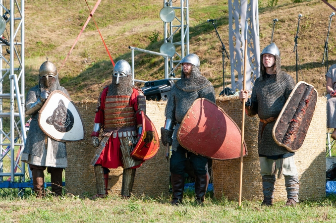 Kviečia į Kartenos festivalį
