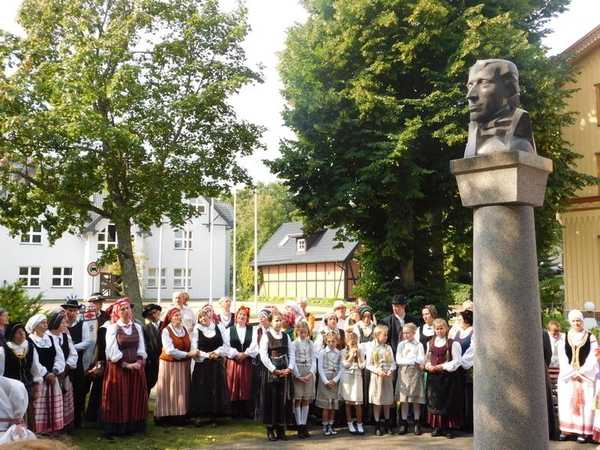 Juodkrantėje – folkloro šventė „Pūsk, vėjuži!“