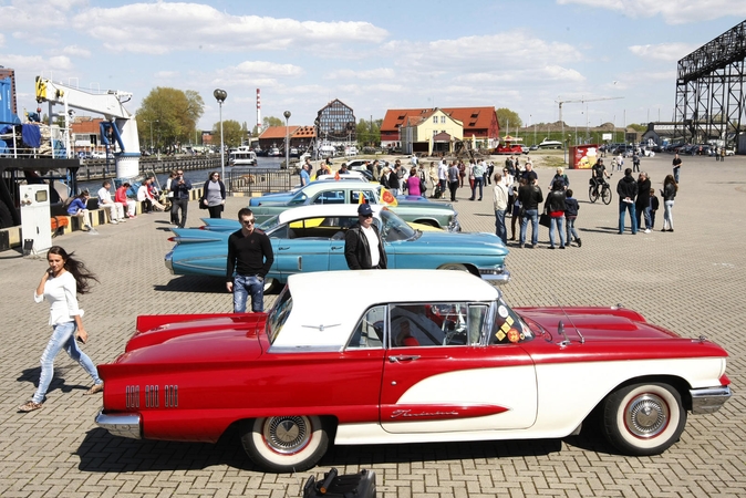 Jūros šventės žinią veš senoviniai automobiliai
